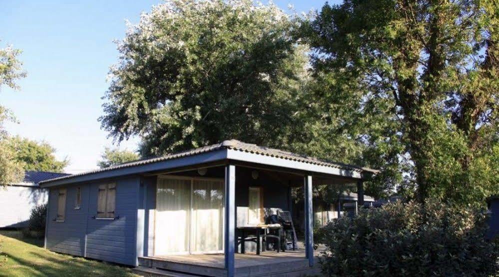 Residence Les Marines D'Oleron Monclar Quercy Vacances Saint-Pierre-d'Oleron Exterior photo