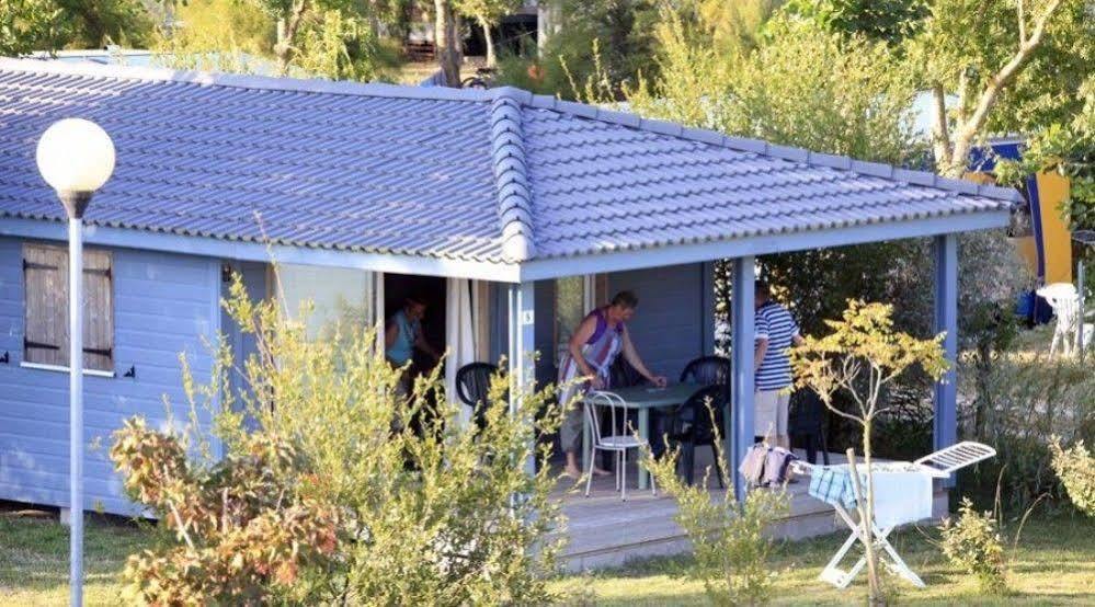Residence Les Marines D'Oleron Monclar Quercy Vacances Saint-Pierre-d'Oleron Exterior photo
